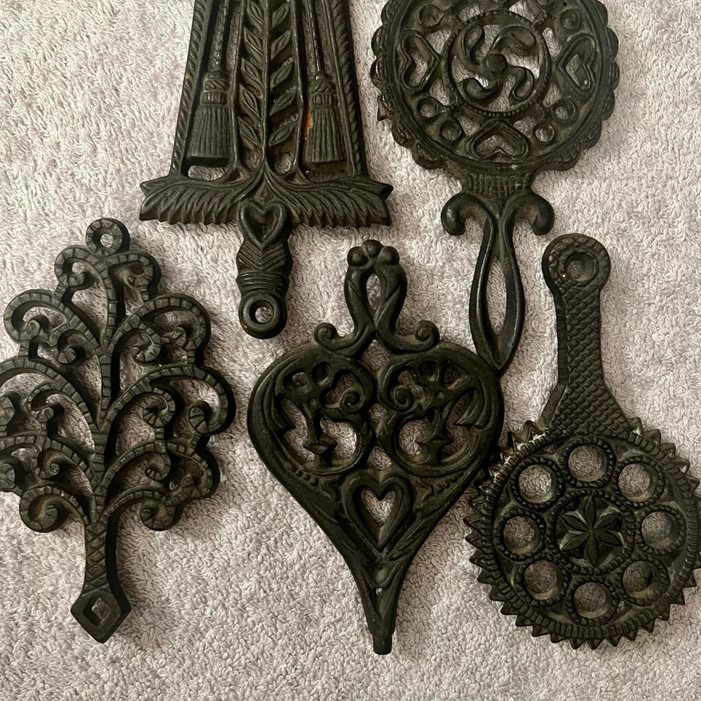 Vintage Wilton Mini Cast Iron Footed Trivets